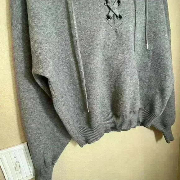 Philosophy hooded sweater sold at Anthropology size medium - Picture 2 of 5